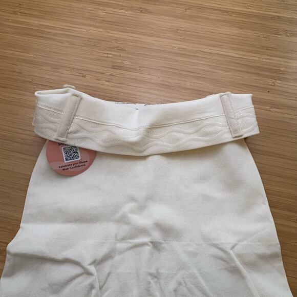 Shapermint Beige XS Small High Waisted Shaper Shorts 55021 Shapewear Lightweight - Picture 4 of 6